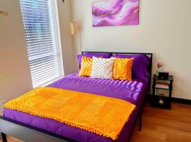 Purple Palace - Downtown STL Studio、セントルイスのホテル