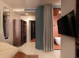 OPERA Boutique Hotel & Restaurant & Bar, hotel in Rijeka