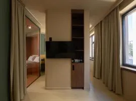 OPERA Boutique Hotel & Restaurant & Bar