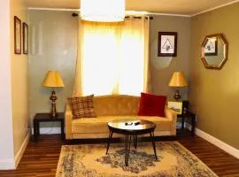 7-Bedroom Retreat Sleeps 13