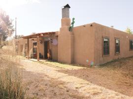 Casita Mistica A Southwest Adobe Field Home