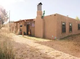 Casita Mistica A Southwest Adobe Field Home