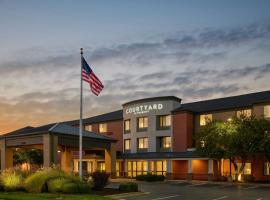 Courtyard by Marriott Kansas City Shawnee, hotel in Shawnee