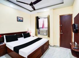 Hotel O Rae Bareli Railway Junction Formerly Nova Resorts & Luxury Farm, ξενοδοχείο σε Rāe Bareli