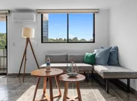 Modern apartment with pool in Ixtapa, 2 bedrooms