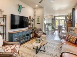 Walk to Light Rail! Townhome 9 Mi to Dtwn Denver