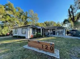 1 Bed and 1 Bath Cute Cottages 3 units exactly the same