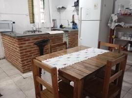 Casa quase frente a Rodoviária, hotel v destinaci Corumbá