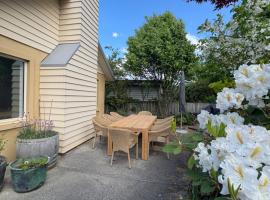 Alpine Rose Retreat, hotel in Arrowtown