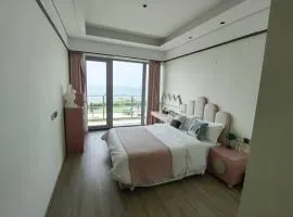 Huazhu Luxury Seaview Villas in Qingdao Longwan