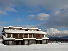 Hinode Hills Niseko Village