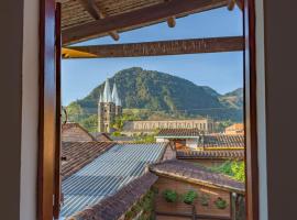 Hotel Kantarrana Urbana Jardin, hotel em Jardin