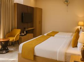 The Mayur retreat # Near Prem Mandir # On parikrama Marg # Luxury Room # Prime Location # Property Of The Year # By Chandrodaya Orchid #, hotel in Vrindāvan