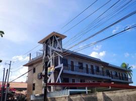 J & V Deluxx Apartments، فندق في Borongan