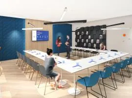 Holiday Inn Express Shenzhen Sports Center by IHG