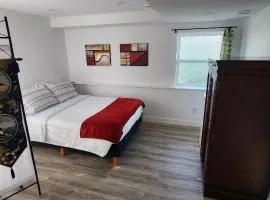 Private room with workstation