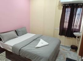 Hotel O R Square NARSINGI, ξενοδοχείο σε Gundipet