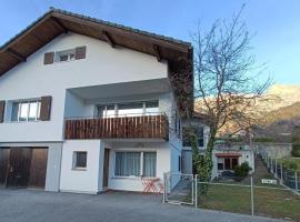 Ferienwohnung Falknis In Maienfeld Mit Bergblick, hotel in Maienfeld