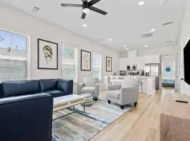 Spacious 4BR 3BA Central Beach Home w Deck, BBQ