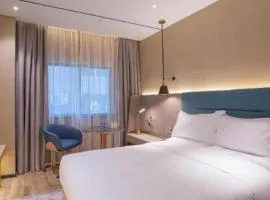 ZMAX Hotels Shenzhen Lianhuacun Metro Station