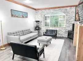 Swiss-Style Zermatt King Villa with Kitchen Near Park City & Deer Valley Ski Resorts - 2039