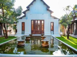 Wiangkaew Hotel, hotel in Ban Fai Kaeo