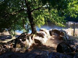 Les Cornadis: Saint-Priest-sous-Aixe şehrinde bir tatil evi