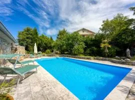 Beautiful stone holiday house MENTA I