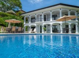 Casa Patron 6 bdrs pool in Los Suenos