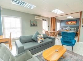 Cyprus Seas, hotel in Gqeberha