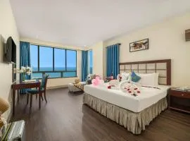 Sea Front Apartment & Spa Da Nang