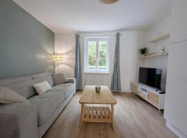 Studio cosy rez de chaussée proche nature, ξενοδοχείο σε Epinay-sur-Orge