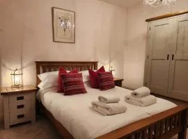 Hartwood Cottage - 33 Longwestgate