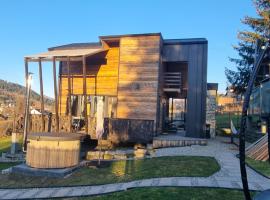 Trifoi Chalet, hotel in Dorna-Arini