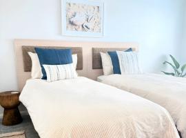 Studio Lagoon Apartment, hotel in Salamander Bay