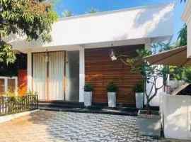 freedom safari home stay