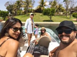 Flamboyant Boat, hotel in Ubatuba