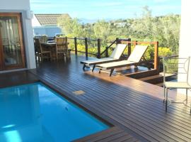 Plettenberg Bay Getaway, hotel cerca de Plettenberg Bay Golf Course, Plettenberg Bay