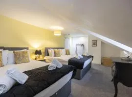 Central 5 Bedroom Home Close to Gloucester City