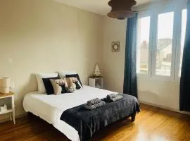 Le 5 - Spacieux 2 pièces Caen Centre Le Port