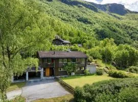 Flåm Fjord Panorama House