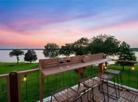 Modern Lakeside Paradise - Waterfront 2 Patios home