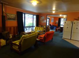 Firefly Accommodation Hotel, hotel in Franz Josef
