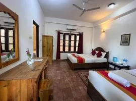 Chitwan Park Village