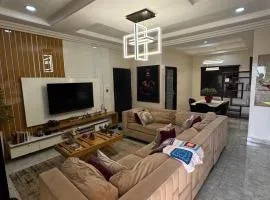 Exotic Modern 2BR Apartment in Independence Layout