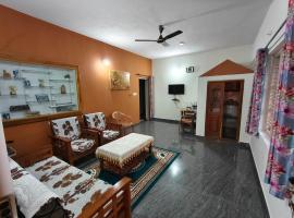 &Egrave;clairs Homestay, casa de campo em Madikeri