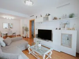 Family & Friends Apartment with Pool