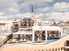 AlpenParks Hotel & Apartment Carpe Solem Mariapfarr, hotel v Mariapfarru