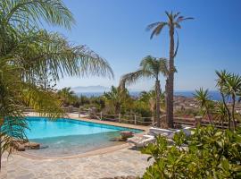 Scorpios Dream By Bestofmikonos, hotel en Plintri