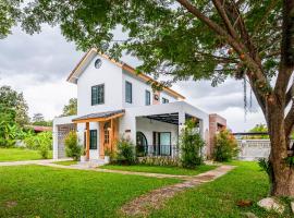 Eden Villa - Verdant Garden, hotel v destinaci Pai